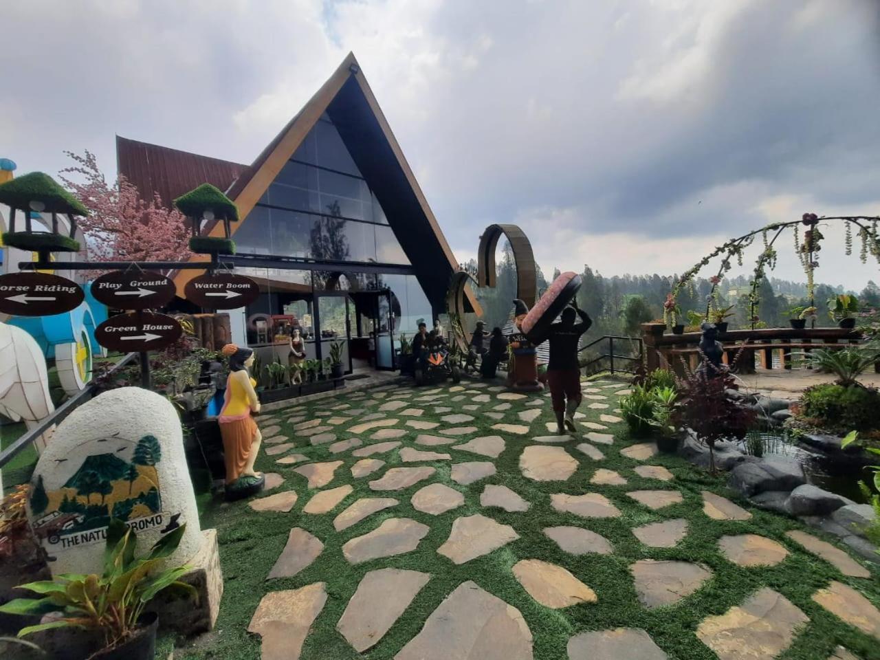 Hotel Nature Bromo And Resort 岩望 外观 照片